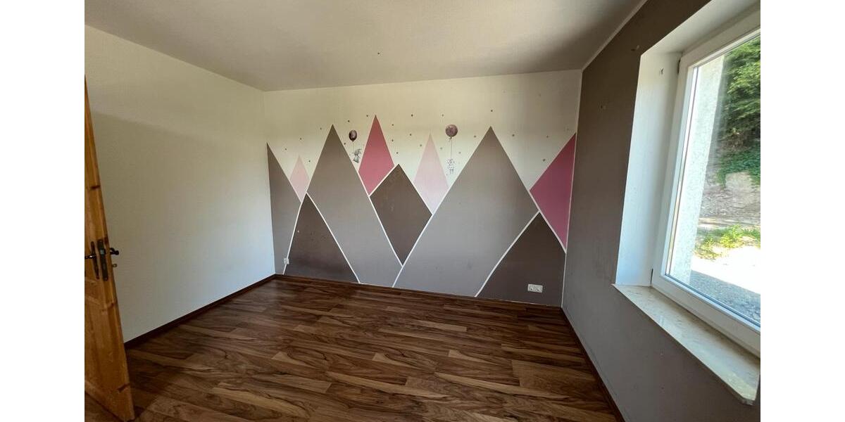 Etagenwohnung Schleusingen - 4 Zimmer, 103 m&sup2;, 980&euro; | Angebot:23831021