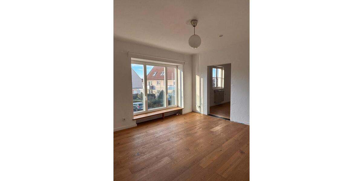 Helle 3-Zimmer-Wohnung mit Balkon & Einbauküche in Toplage 3 zimmer