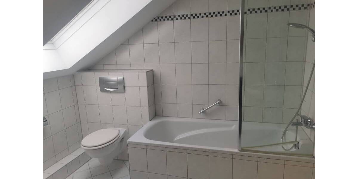Etagenwohnung Pfarrkirchen - 2 Zimmer, 72 m&sup2;, 545&euro; | Angebot:26117661