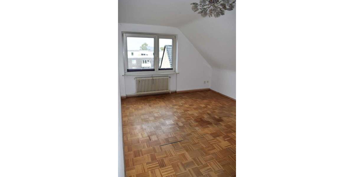 Etagenwohnung Uetersen - 2.5 Zimmer, 75 m&sup2;, 745&euro; | Angebot:25230439