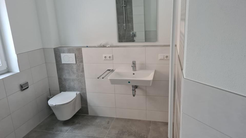 Erdgeschoßwohnung Kirchdorf an der Iller - 2 Zimmer, 71 m&sup2;, 1.250&euro; | Angebot:24720538