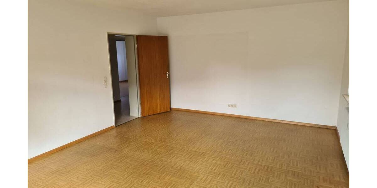 Etagenwohnung Ebringen - 4 Zimmer, 110 m&sup2;, 1.420&euro; | Angebot:26330161