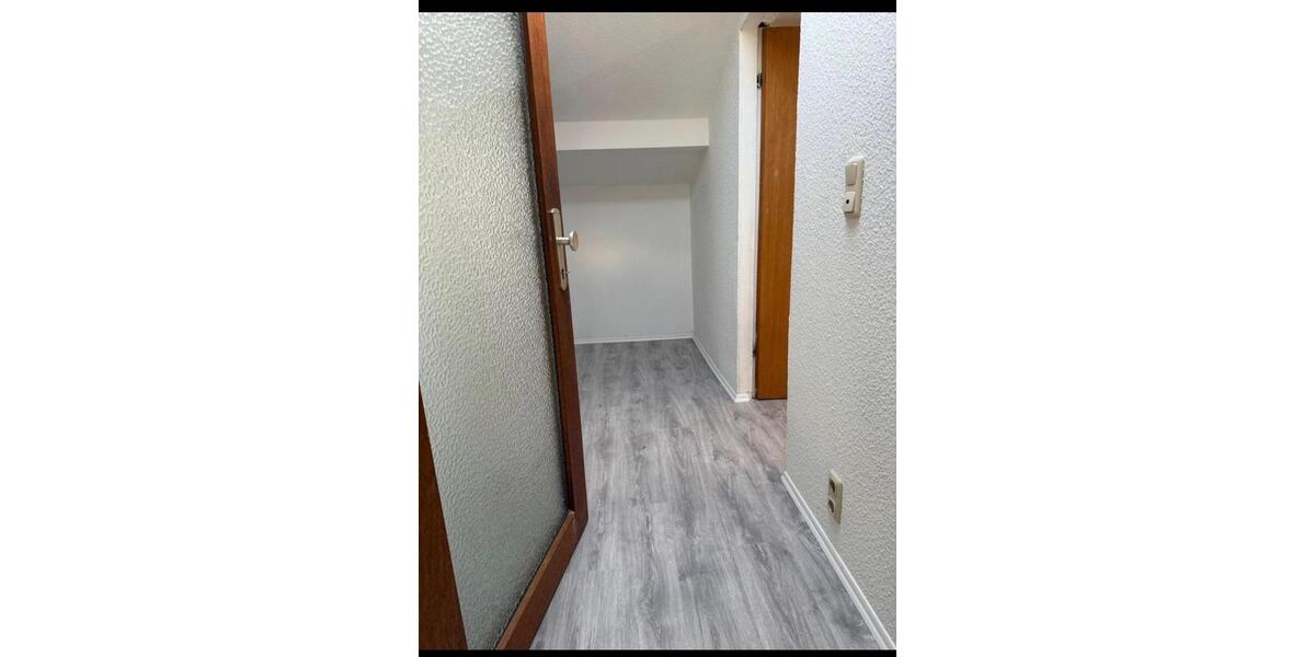 Etagenwohnung Altenstadt - 6 Zimmer, 150 m&sup2;, 1.500&euro; | Angebot:26648495