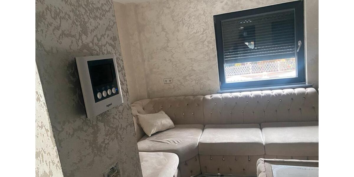 Einfamilienhaus Nürtingen - 6 Zimmer, 250 m&sup2;, 2.500&euro; | Angebot:25047803