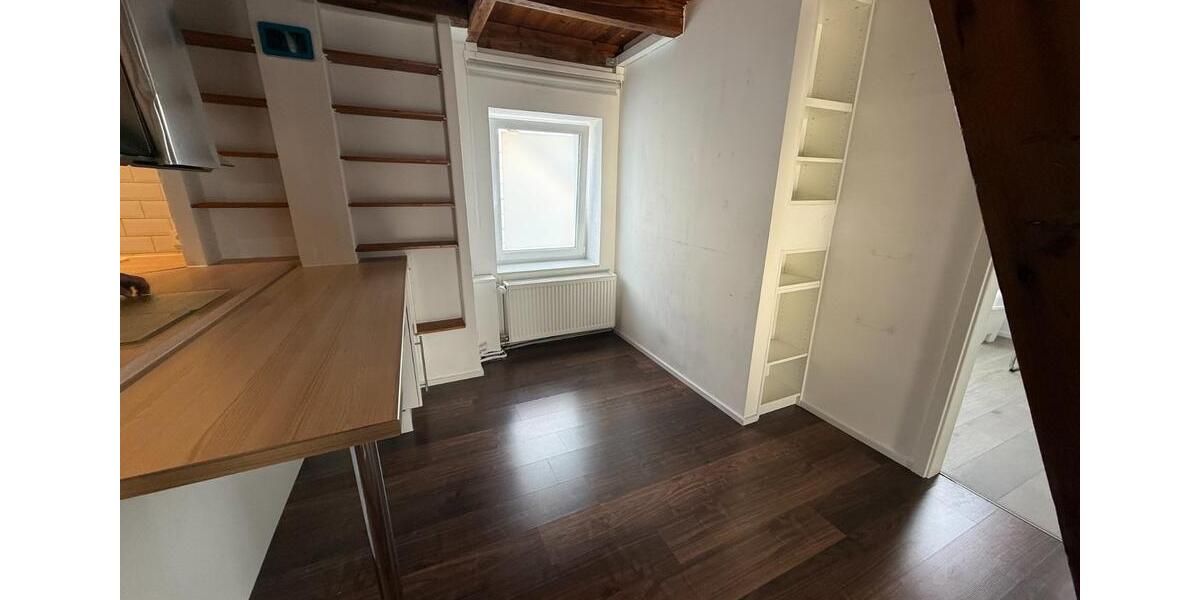 Dachgeschoßwohnung Hannover Buchholz-Kleefeld - 1 Zimmer, 82 m&sup2;, 950&euro; | Angebot:25857235