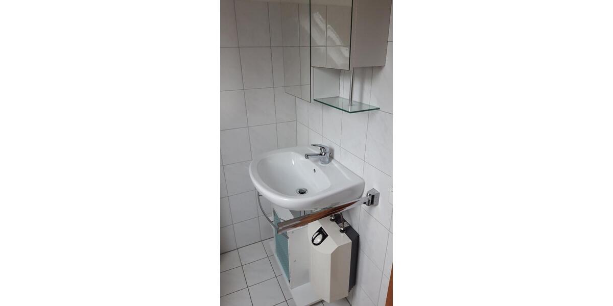 Dachgeschoßwohnung Essen Stadtbezirk VII - 2.5 Zimmer, 48 m&sup2;, 570&euro; | Angebot:26153579