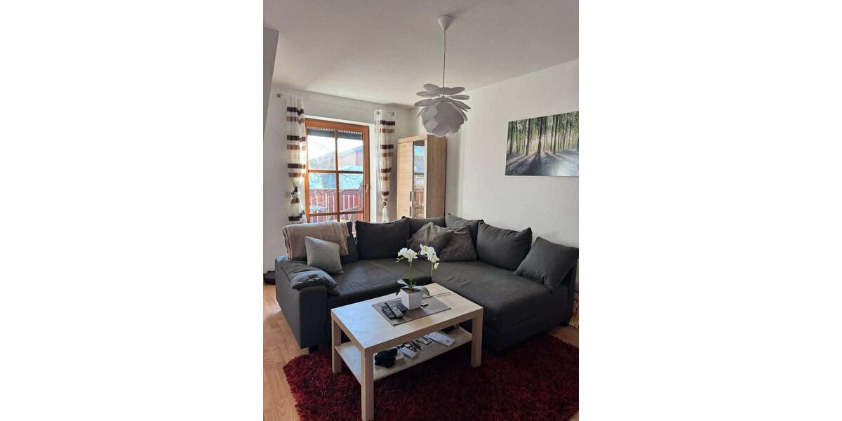 Dachgeschoßwohnung Neunburg vorm Wald - 2 Zimmer, 60 m&sup2;, 710&euro; | Angebot:25868393