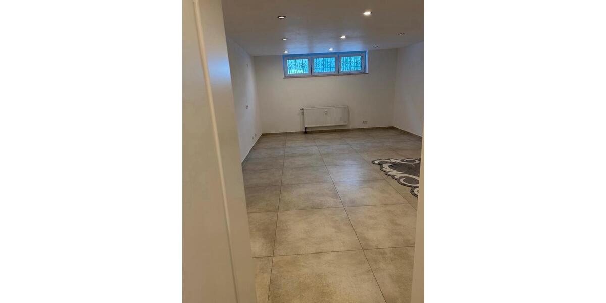 Etagenwohnung Hainburg - 3 Zimmer, 90 m&sup2;, 900&euro; | Angebot:25174835