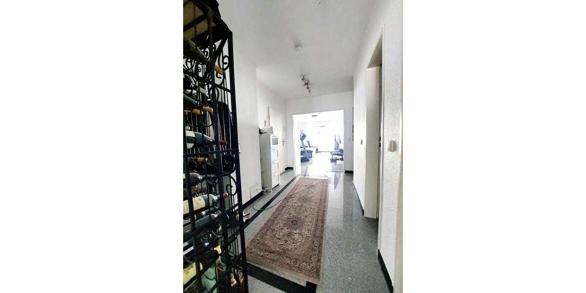 Etagenwohnung Wiesbaden - 3 Zimmer, 87 m&sup2;, 1.220&euro; | Angebot:26885523