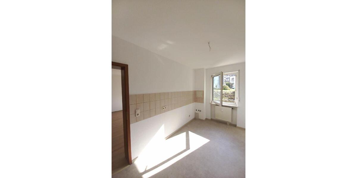 Etagenwohnung Saarbrücken Kieselhumes - 2 Zimmer, 65 m&sup2;, 575&euro; | Angebot:25265753