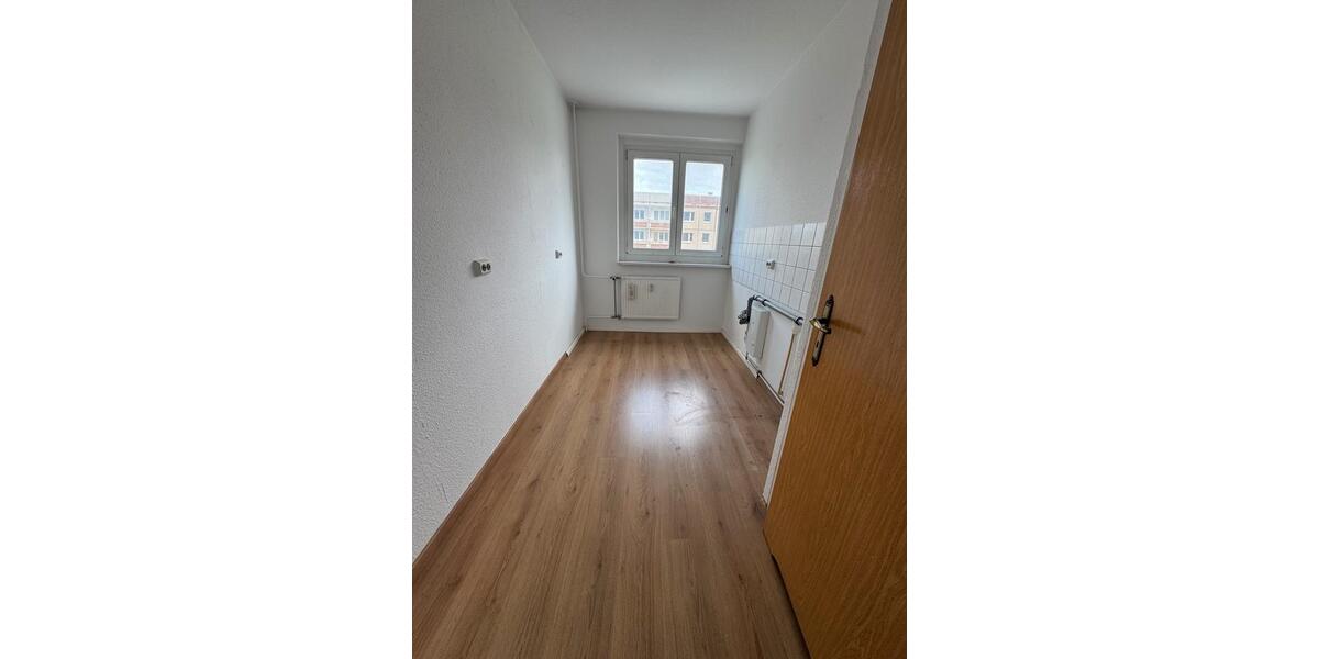 Etagenwohnung Hettstedt - 3 Zimmer, 61 m&sup2;, 300&euro; | Angebot:26355965
