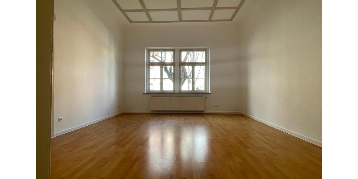 Erdgeschoßwohnung Naumburg (Saale) - 5 Zimmer, 117 m&sup2;, 1.203&euro; | Angebot:25961524