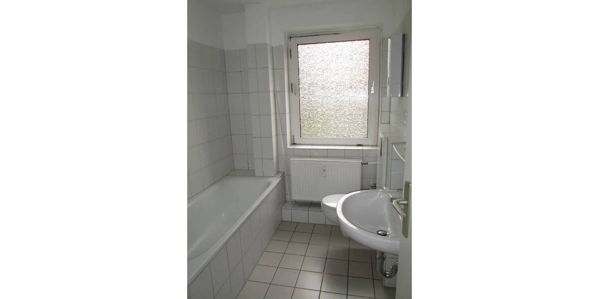 Etagenwohnung Salzgitter Lebenstedt - 3 Zimmer, 67 m&sup2;, 359&euro; | Angebot:23626638