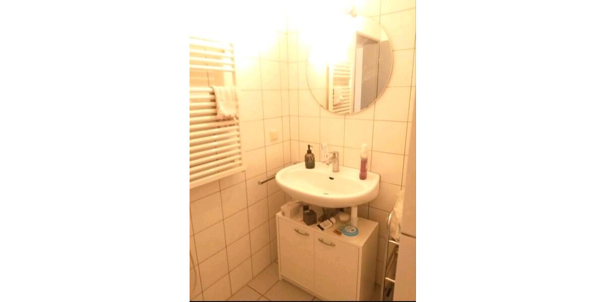 Etagenwohnung Köln Kalk - 2 Zimmer, 65 m&sup2;, 800&euro; | Angebot:26549846