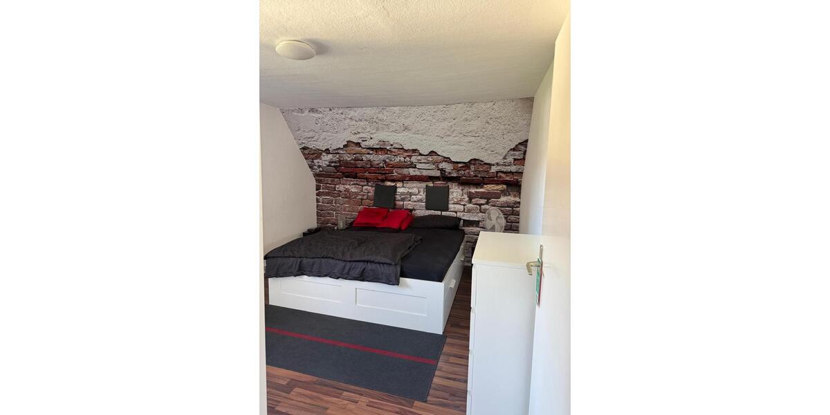 Dachgeschoßwohnung Drakenburg - 3 Zimmer, 82 m&sup2;, 680&euro; | Angebot:25839478