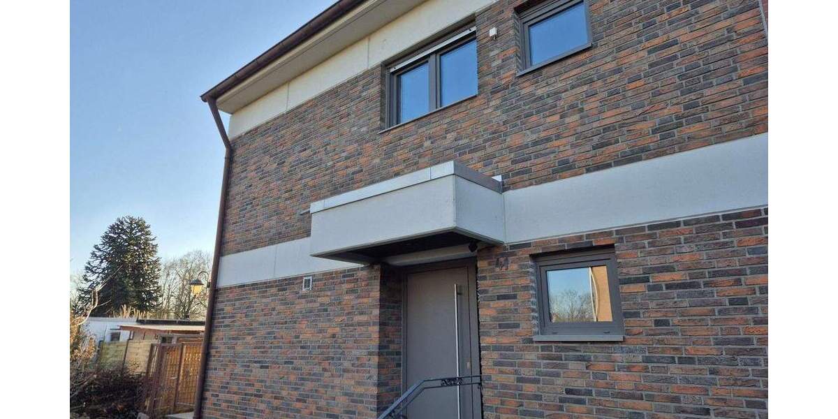 Reihenendhaus Mönchengladbach Windberg - 9 Zimmer, 200 m&sup2;, 2.350&euro; | Angebot:24735774