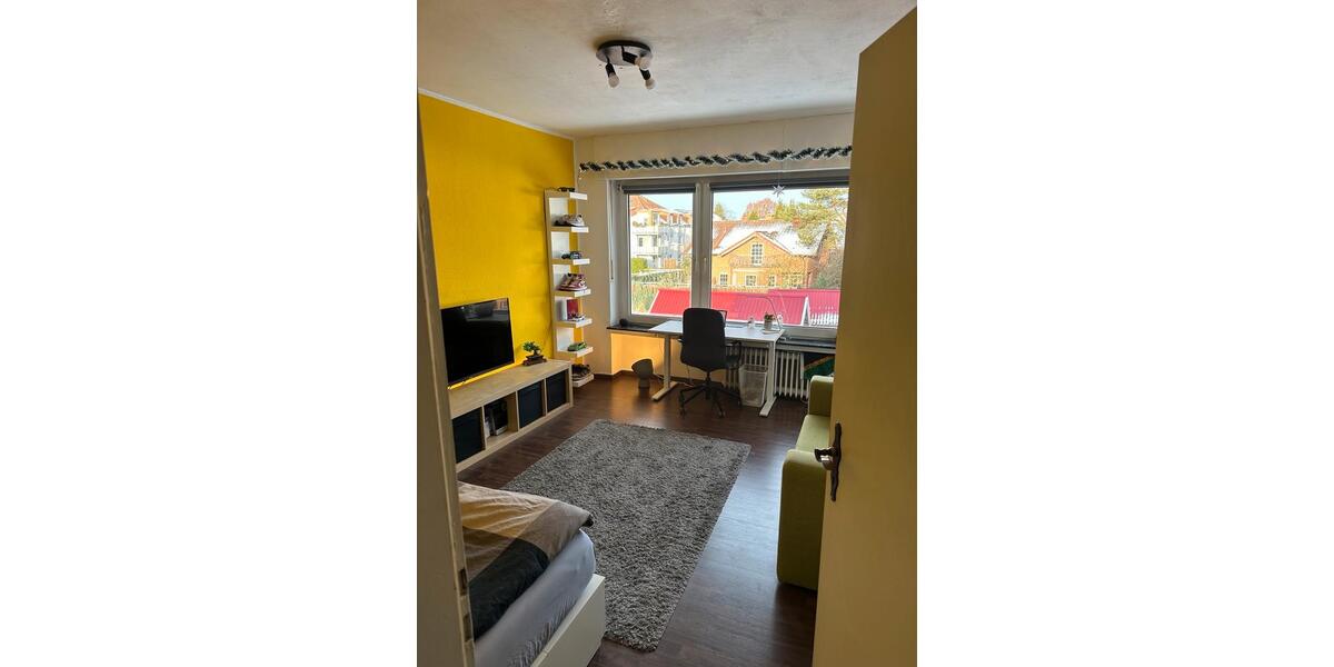 Männlicher Nachmieter für schönes WG-Zimmer in guter Lage 1 zimmer