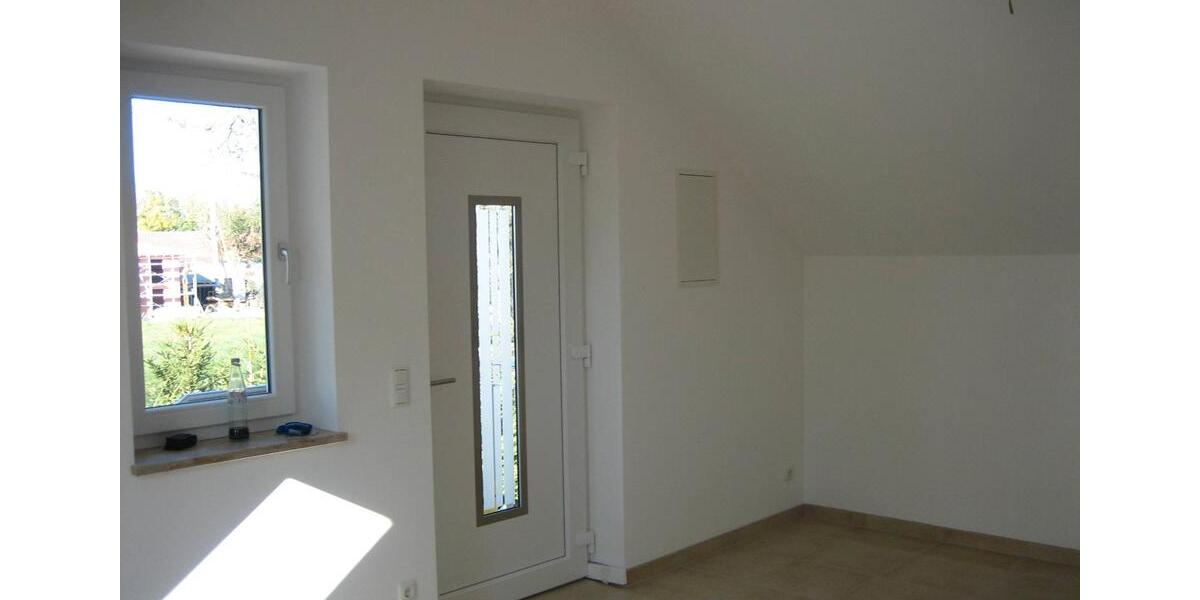 Dachgeschoßwohnung Berglern - 2 Zimmer, 32 m&sup2;, 480&euro; | Angebot:26603781