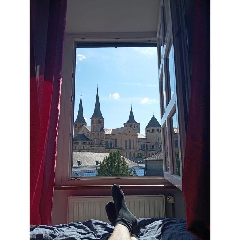 Möbliertes WG-Zimmer zur Kurzmiete in der Innenstadt Trier August