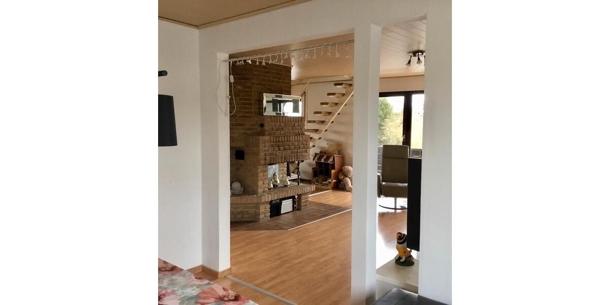 Ab 01.04.~3 Zimmer 110 qm + 30 qm Dachboden~Einbauküche~Balkon 3 zimmer