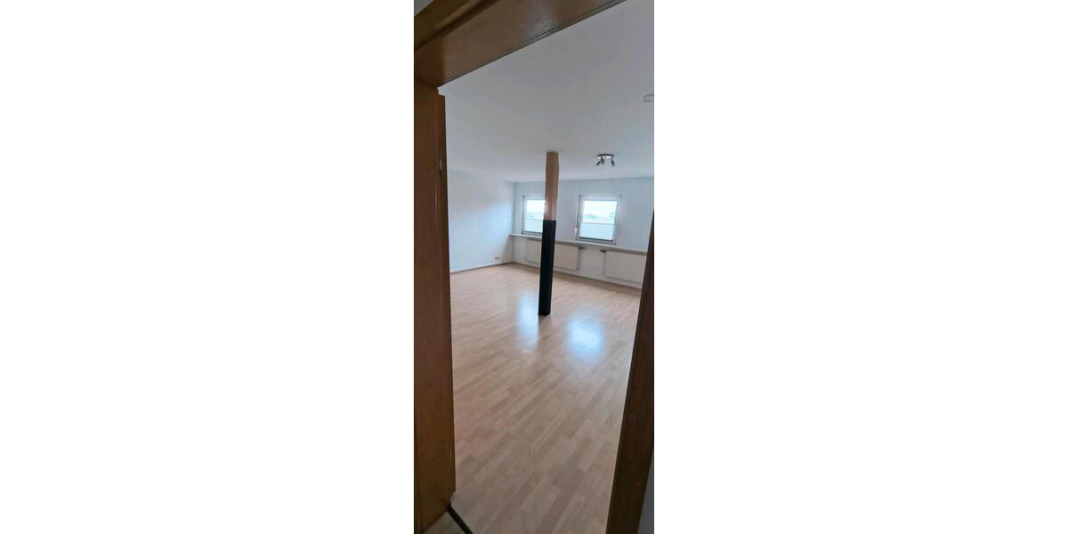 Dachgeschoßwohnung Friedeburg - 3 Zimmer, 100 m&sup2;, 620&euro; | Angebot:26125221