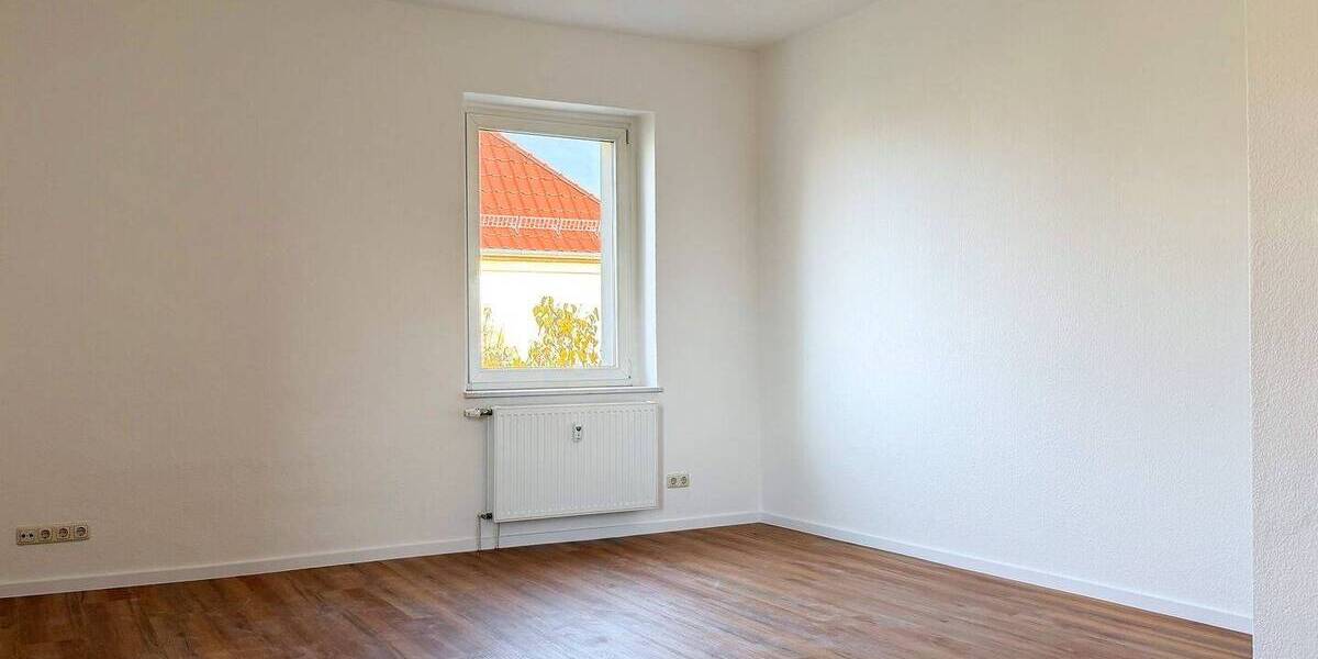 Etagenwohnung Zörbig - 3 Zimmer, 80 m&sup2;, 498&euro; | Angebot:25665484
