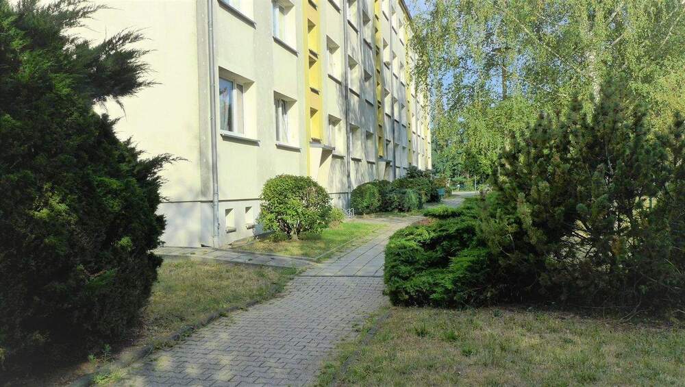 Etagenwohnung Borna - 2 Zimmer, 45 m&sup2;, 270&euro; | Angebot:25661474