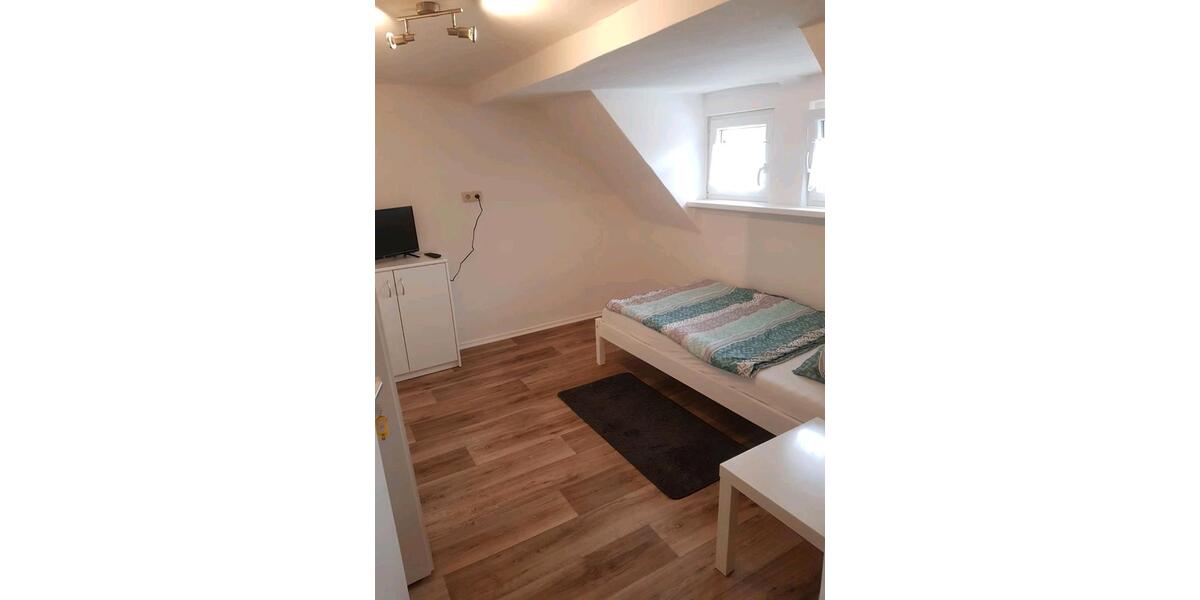 Wohnen auf Zeit Aletshausen - 7 Zimmer, 140 m&sup2;, 25&euro; | Angebot:26188974