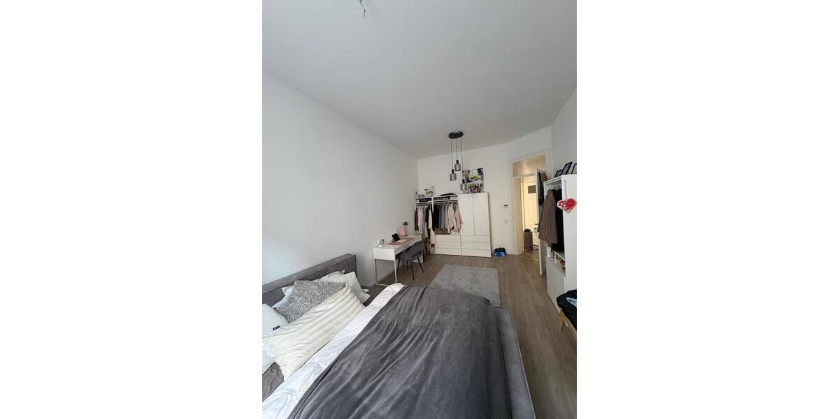 Wohnen auf Zeit Wiesbaden - 18 Zimmer, 75 m&sup2;, 755&euro; | Angebot:25835012
