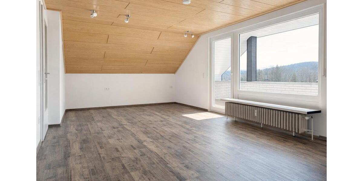 Dachgeschoßwohnung Siegen Eiserfeld - 1 Zimmer, 44 m&sup2;, 390&euro; | Angebot:26362639