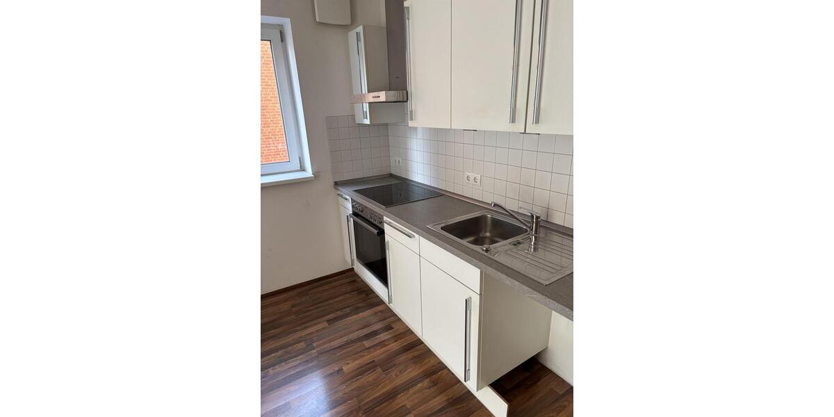 Erdgeschoßwohnung Hamburg Eimsbüttel - 3 Zimmer, 82 m&sup2;, 1.100&euro; | Angebot:26048671