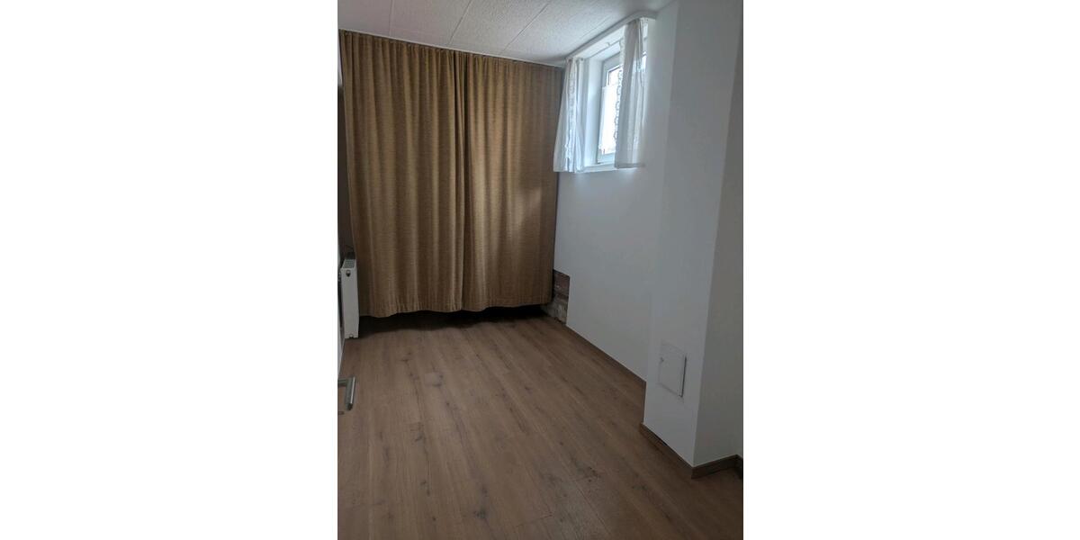 Erdgeschoßwohnung Wehretal - 3.5 Zimmer, 93 m&sup2;, 750&euro; | Angebot:26071966