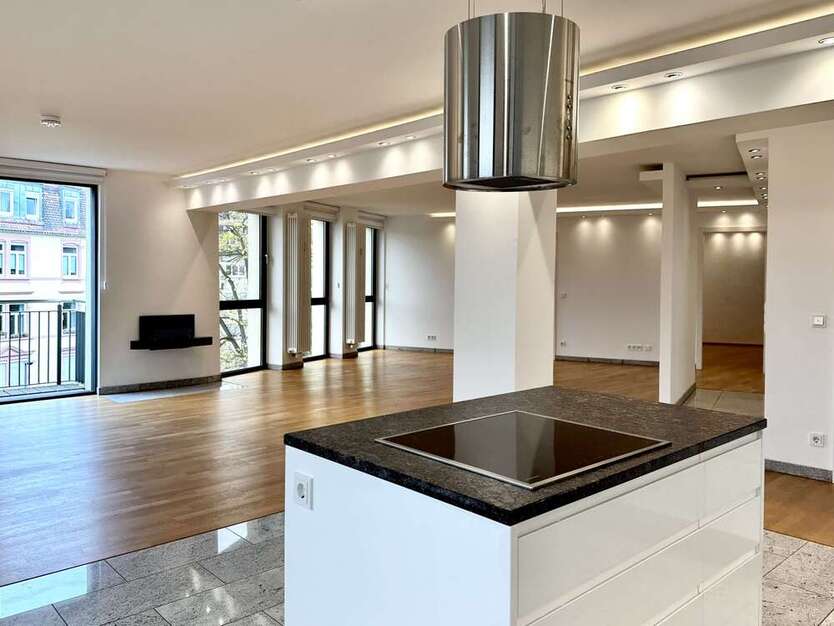 Wohnung zum Mieten in Frankfurt am Main 2.600 € 145 m² 3 zimmer