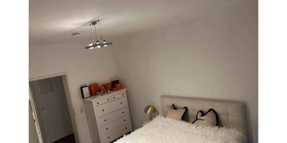 Etagenwohnung Saarbrücken - 2 Zimmer, 80 m&sup2;, 850&euro; | Angebot:26534257