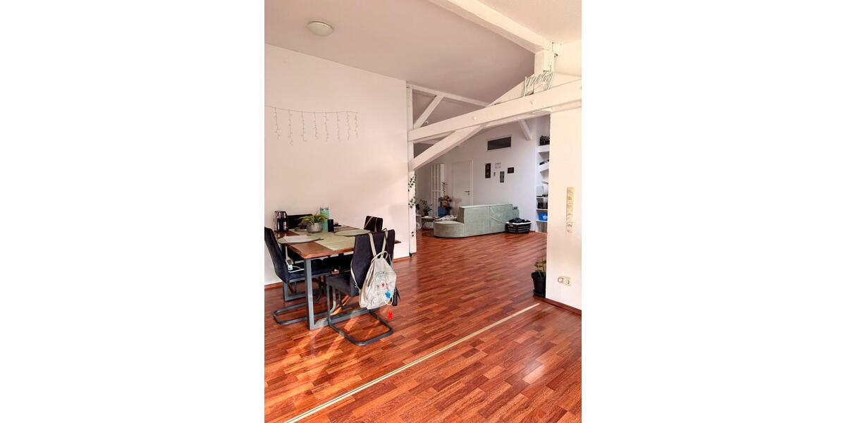 Dachgeschoßwohnung Trier Feyen-Weismark - 3 Zimmer, 108 m&sup2;, 800&euro; | Angebot:26030785