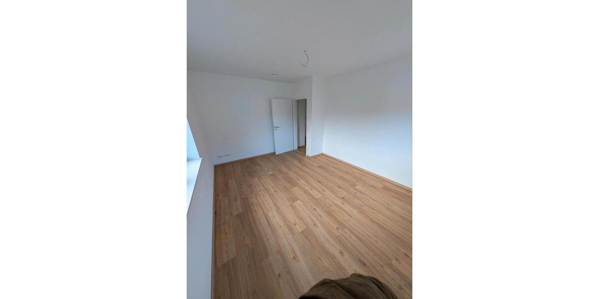 Etagenwohnung Winsen (Aller) - 3 Zimmer, 86 m&sup2;, 1.100&euro; | Angebot:25790293