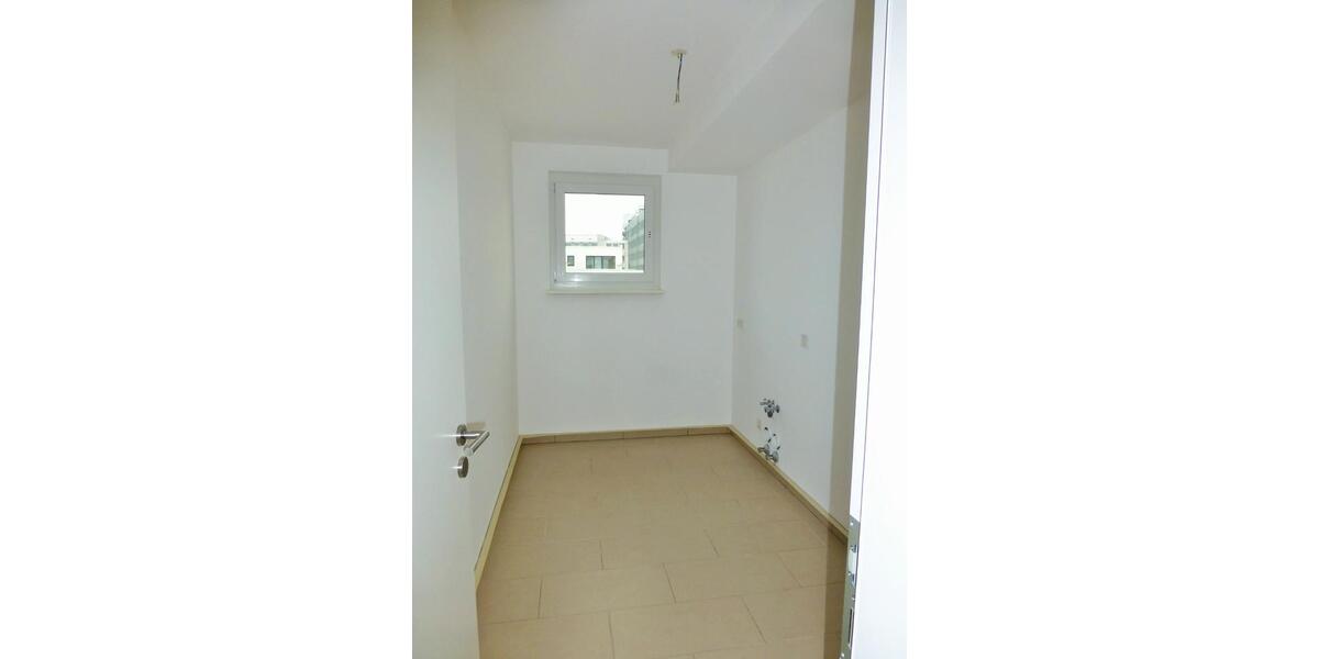 Etagenwohnung Offenbach am Main Hafen - 3 Zimmer, 79 m&sup2;, 1.210&euro; | Angebot:26680430