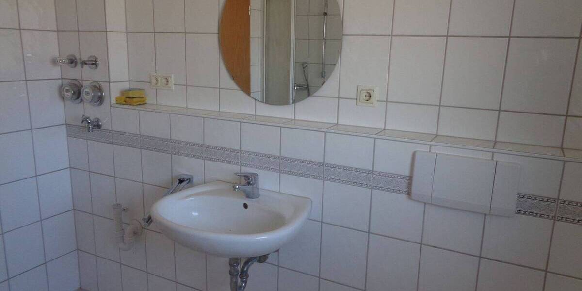 Etagenwohnung Wertheim Nassig - 4 Zimmer, 94 m&sup2;, 800&euro; | Angebot:26618115