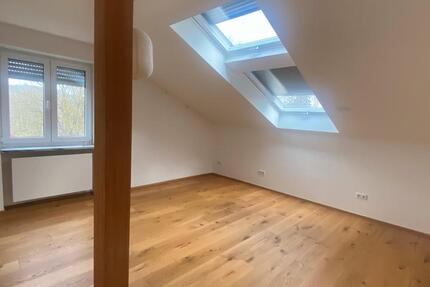 Wohnung Sinzing - 3 Zimmer, 90 m&sup2;, 1.200&euro; | Angebot:25084729