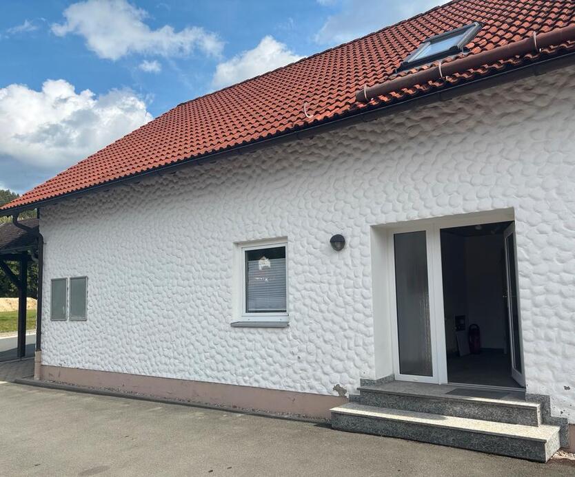 Geschäfts- bzw. Büroräume in Warmensteinach zu vermieten