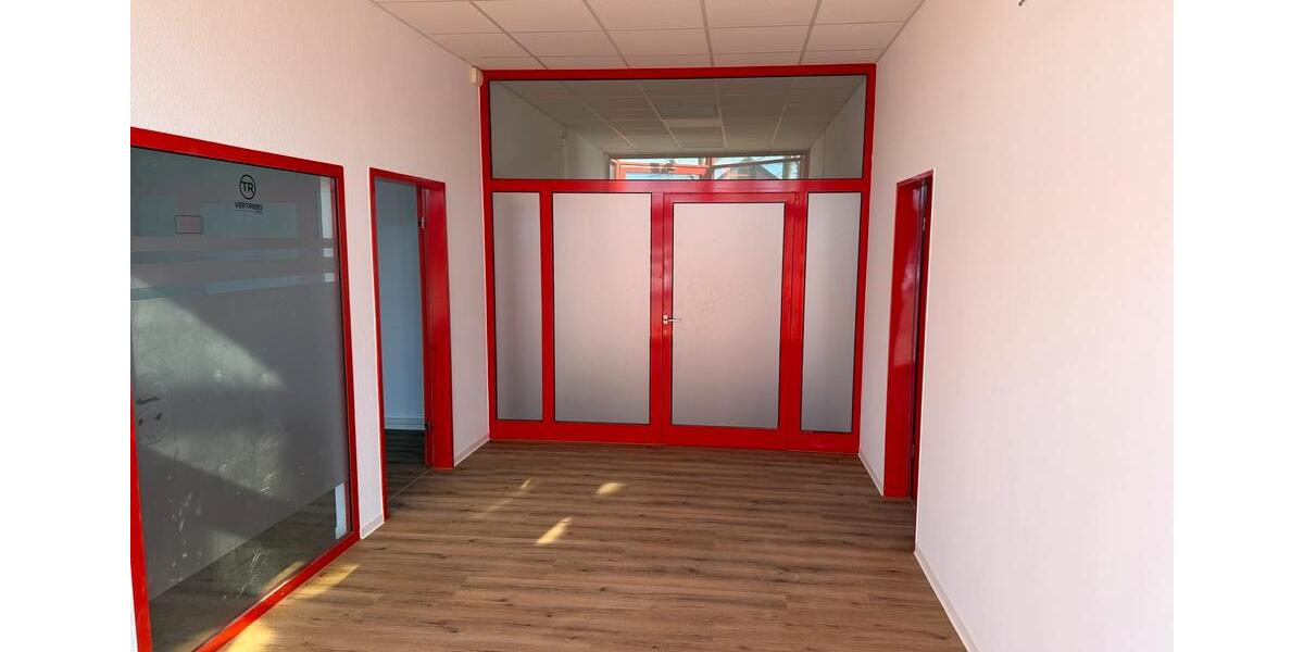 Gewerbeobjekt Bad Driburg - 1.700&euro; | Angebot:25354861