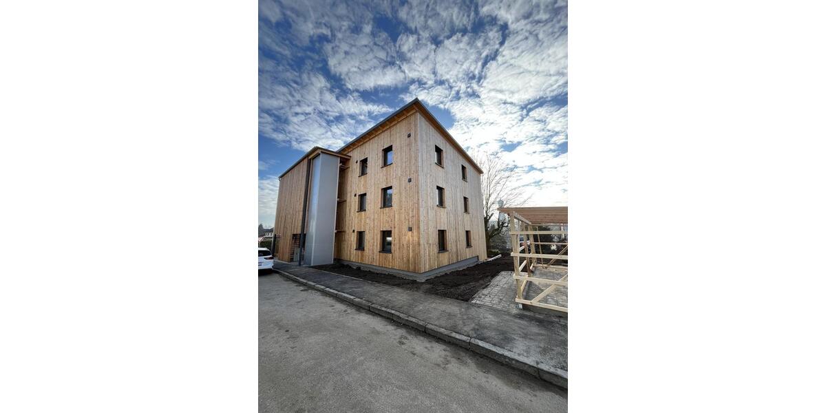 Etagenwohnung Vilsbiburg - 4 Zimmer, 102 m&sup2;, 1.310&euro; | Angebot:24781864