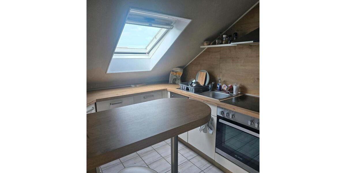 Dachgeschoßwohnung Reilingen - 2 Zimmer, 60 m&sup2;, 880&euro; | Angebot:26505625