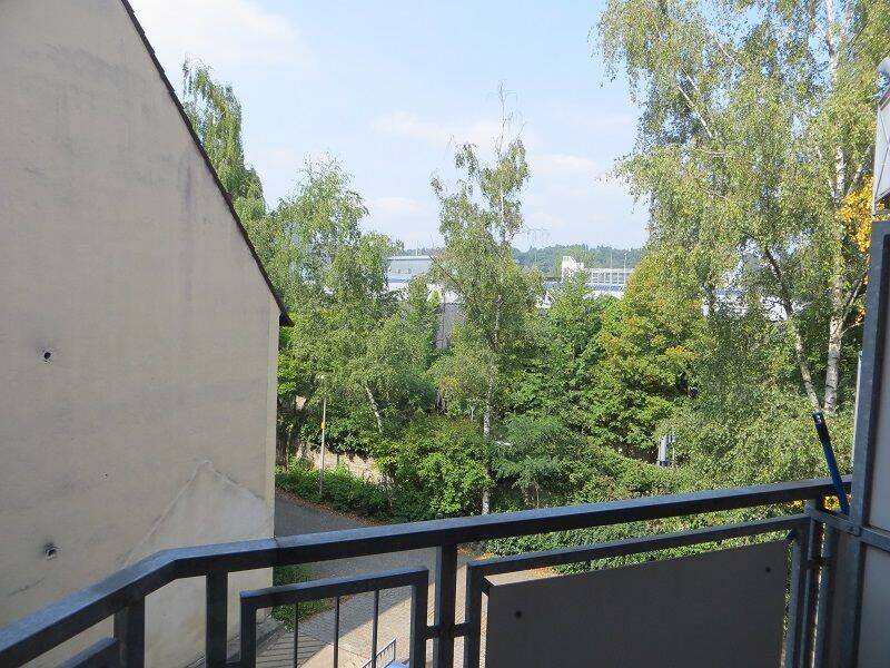1 Zimmer-Appartement mit Balkon, Nähe Universität und Kliniken