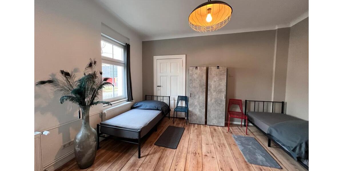 Wohnen auf Zeit Schönefeld - 3 Zimmer, 90 m&sup2;, 190&euro; | Angebot:26099417