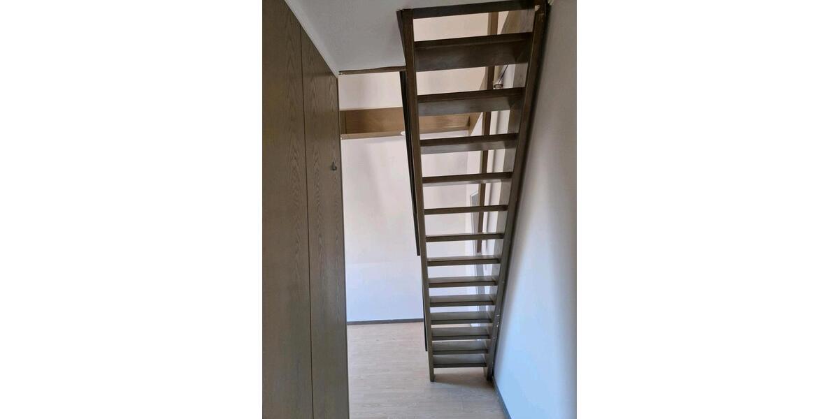 Dachgeschoßwohnung Wesel - 2 Zimmer, 65 m&sup2;, 780&euro; | Angebot:26362635