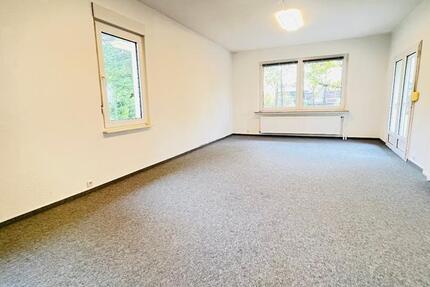 Charmante Dachgeschosswohnung mit Balkon und optionaler Garage 3 zimmer