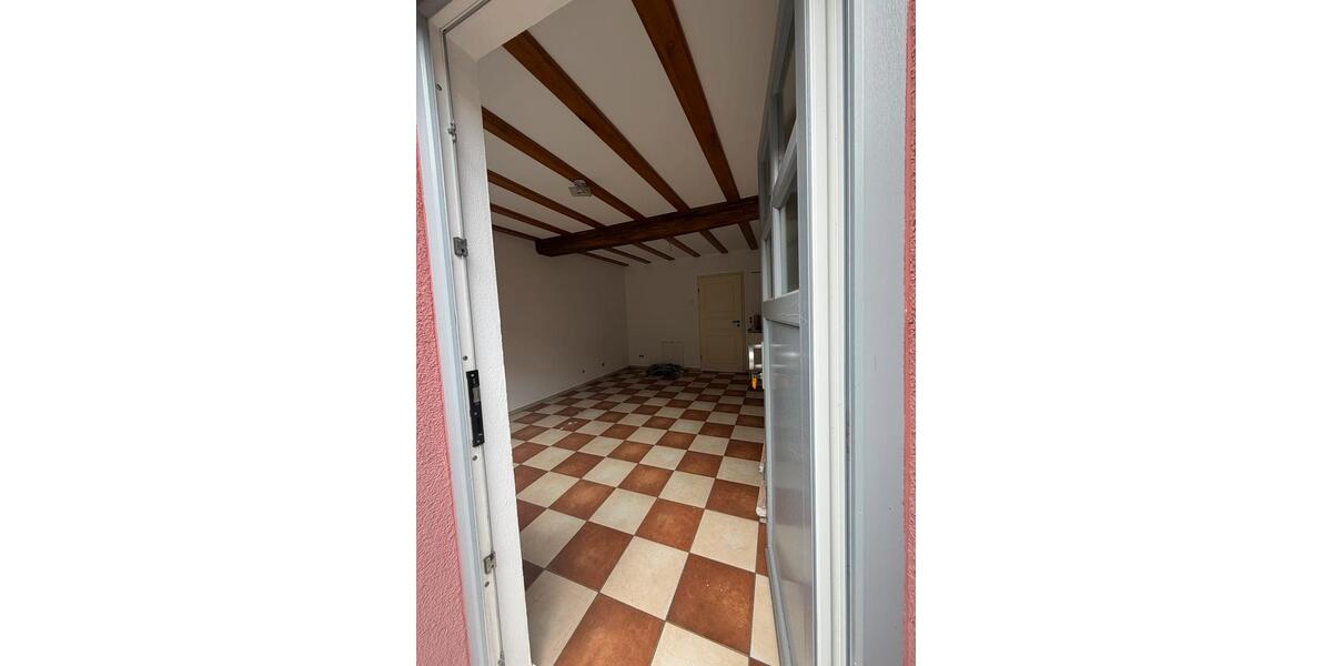 Erdgeschoßwohnung Trier West-Pallien - 1 Zimmer, 33 m&sup2;, 500&euro; | Angebot:26547871