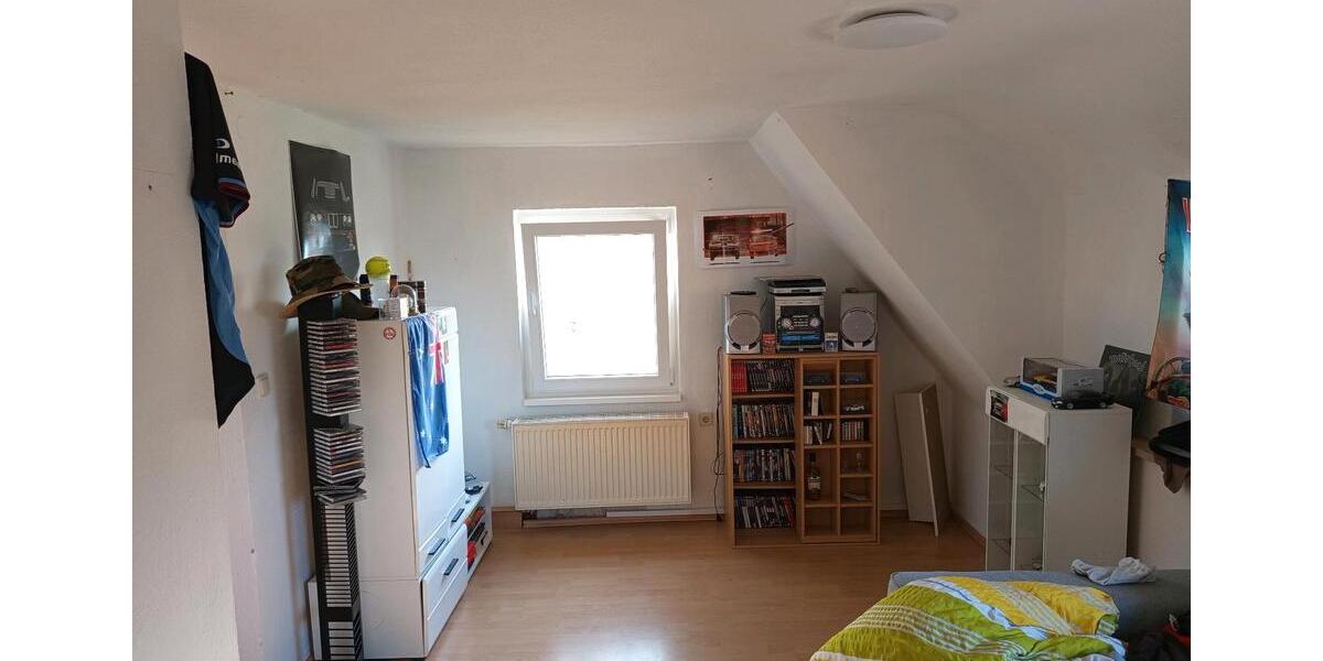 Dachgeschoßwohnung Ansbach - 3 Zimmer, 62 m&sup2;, 500&euro; | Angebot:25715376