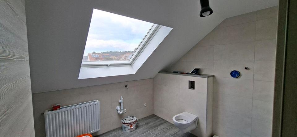 Dachgeschoßwohnung Poppenricht - 3.5 Zimmer, 85 m&sup2;, 760&euro; | Angebot:25856496